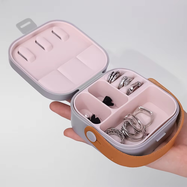 Portable Storage Box with Mirror – Compact Ring, Earring & Necklace Case
